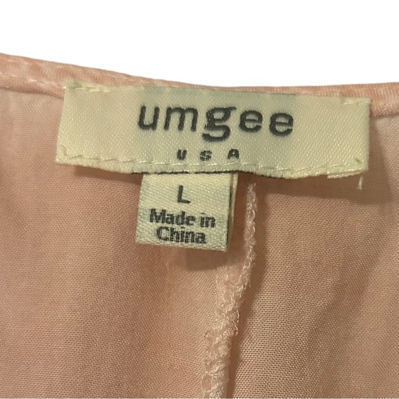 UmGee cold shoulder criss cross oversize dolman top size L - Picture 2 of 8